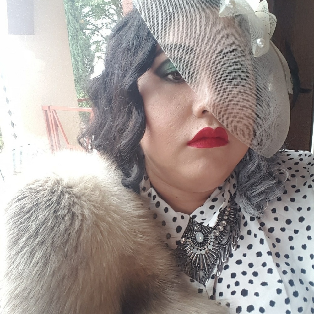 Meet your Posher, Jade